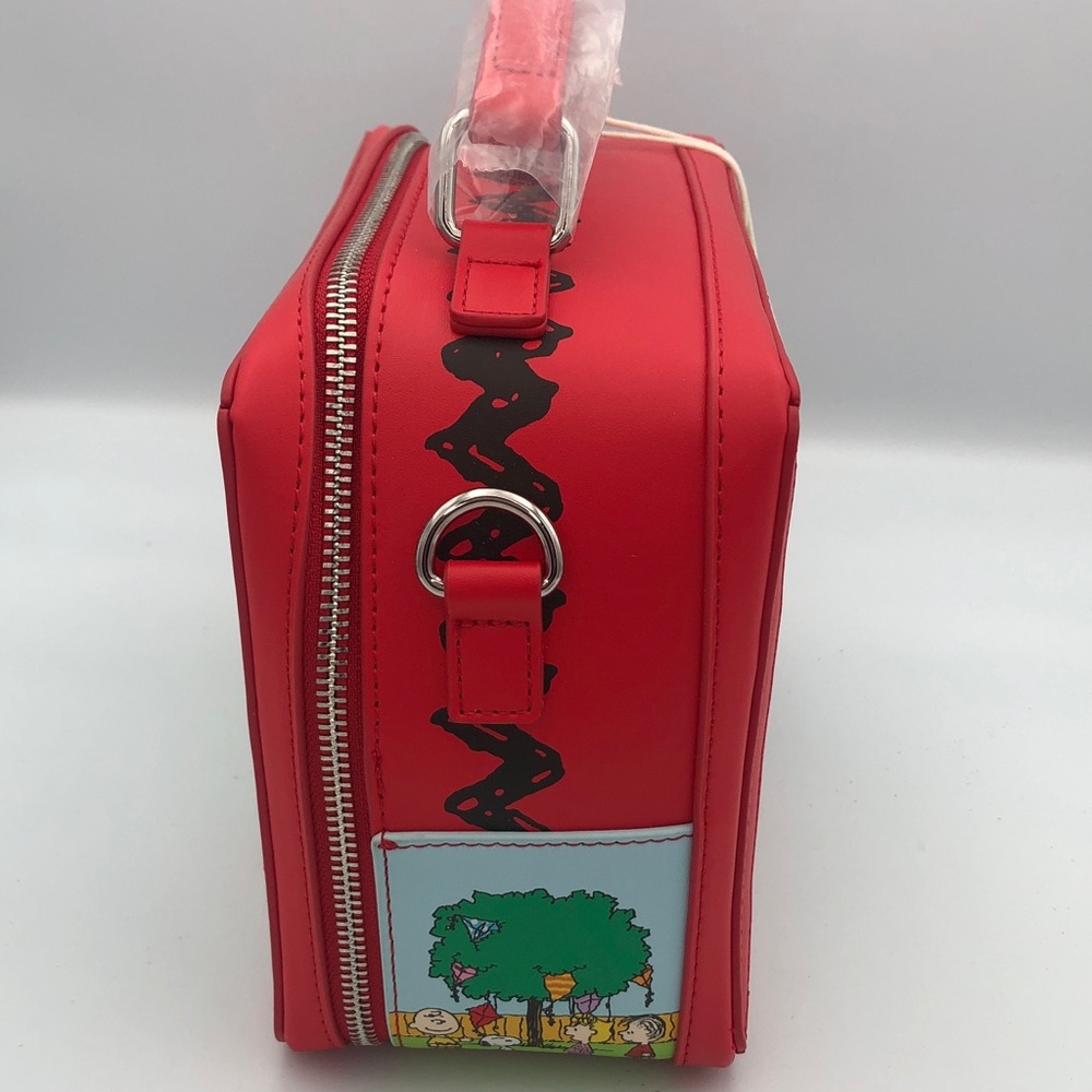 Snoopy Loungefly Peanuts Celebration Bag Charlie Brown Red - Picture 6 of 15